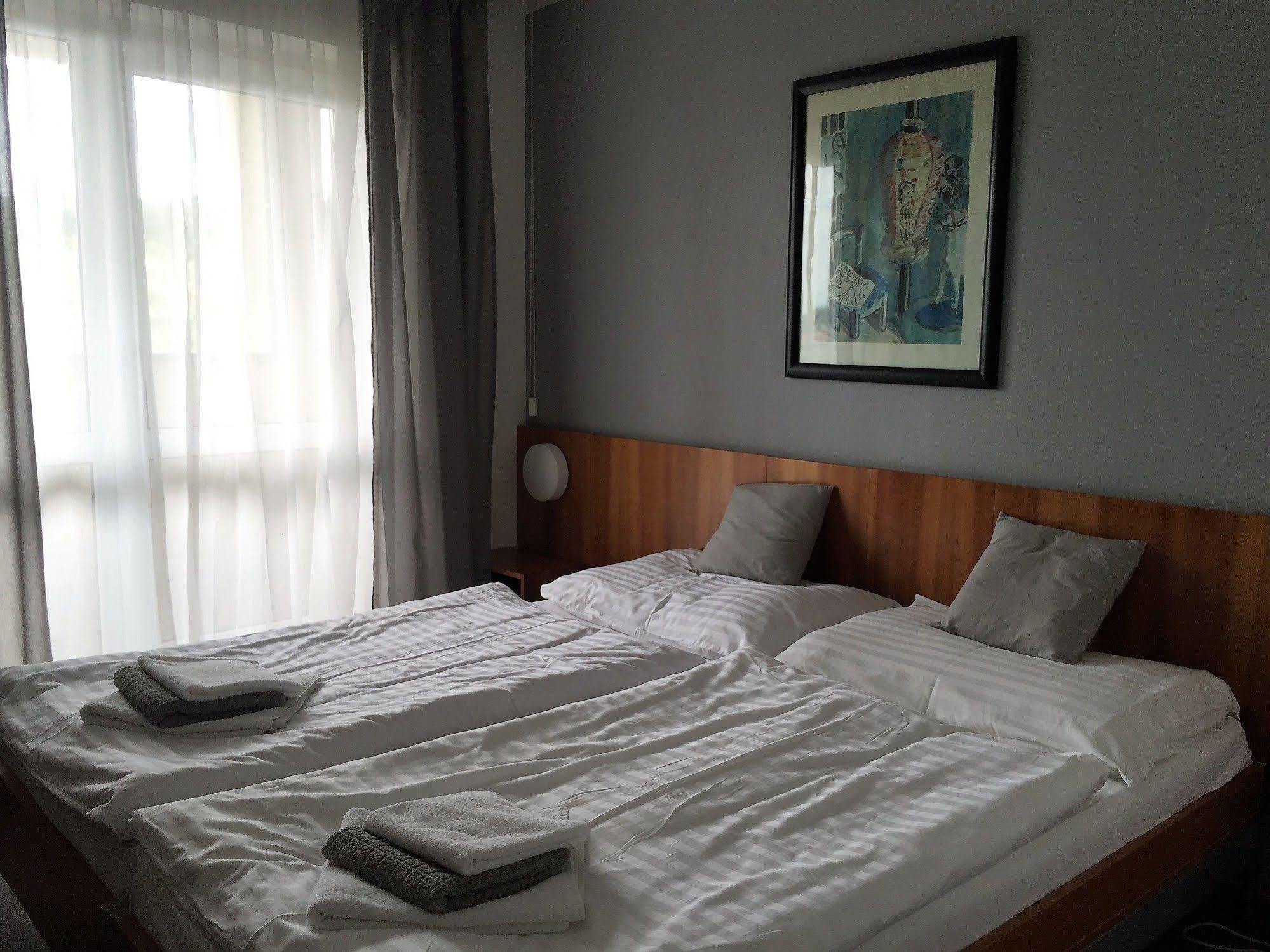 Hotel Maxim Светі-Юр Екстер'єр фото